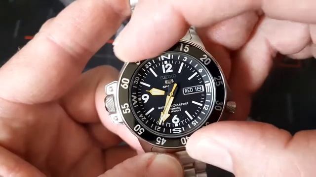 Обзор механических часов SEIKO SPORTS 5 LAND SHARK SKZ211K1 смотреть онлайн