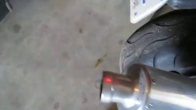 2001 CBR 600 F4i startup & idle смотреть онлайн
