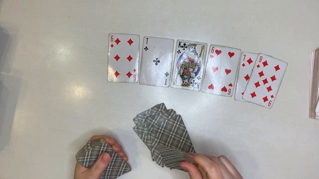 Цыганский расклад на него и его отношение к вам. Вы - бубновая, он - крестовый смотреть онлайн