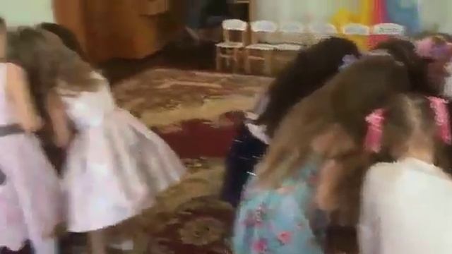 Поздравление к 8 марта от подготовительной группы №1 смотреть онлайн