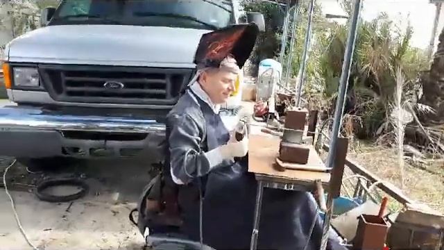 Сварщик ДИМА в инв, КОЛЯСКЕ .