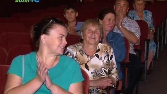 В Конаково День российского флага отметили концертом смотреть онлайн