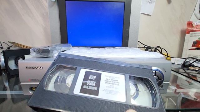 VIDEOREGISTRATORE VHS DAEWOO ST767 NUOVO EX DEMO NEGOZIO DOTAZIONE ORIGINALE COMPLETA 6 TESTINE HIF смотреть онлайн