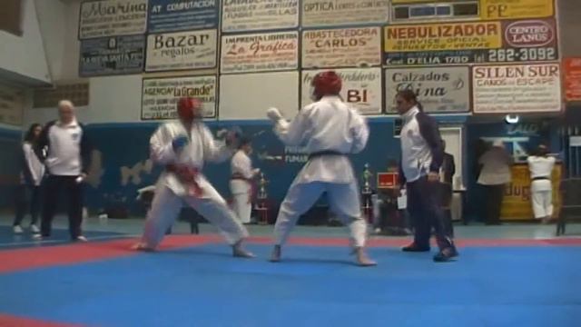 Torneo de Karate 2013 - Kumite / Gaston Ezequiel Vazquez - Primera Pelea смотреть онлайн