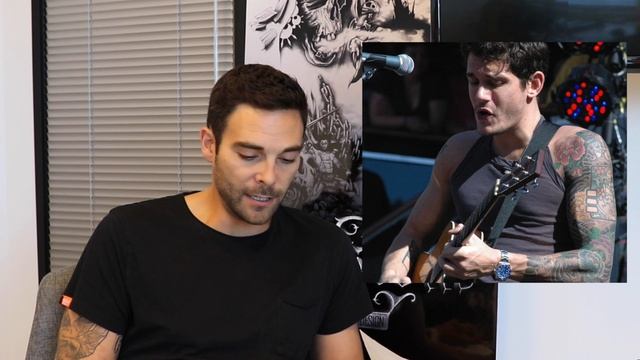 TATTOO CRITIQUE - John Mayer смотреть онлайн