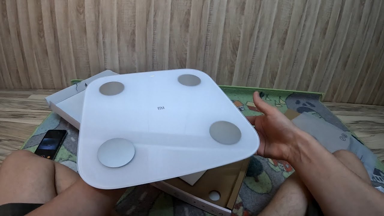 Весы напольные Xiaomi Mi Body Composition Scale 2. Распаковка. смотреть онлайн