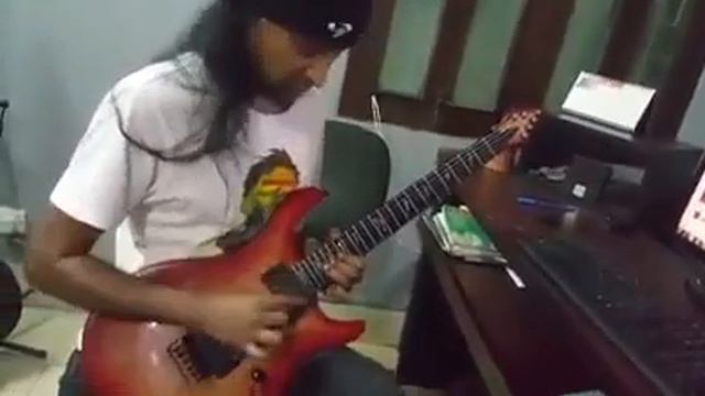 Ibrahim Ahmed Kamal's solo! (Warfaze) \m/ смотреть онлайн