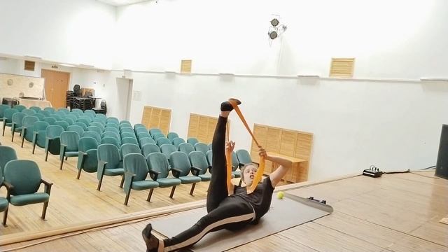 урок болит тазобедренный, колено, стопы, поясница.1 часть.расслабление смотреть онлайн