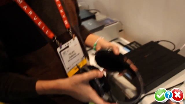 CES Exclusive Hands On: Sennheiser HD650 Audiophile Headphones смотреть онлайн