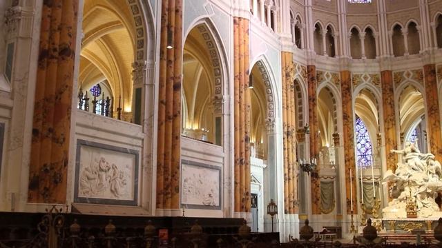 Cathédrale de Chartres смотреть онлайн
