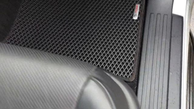 Автомобильные коврики EVA/ЕВА/ЭВА для Toyota Land Cruzer Prado 150 2013-2017 (1 рест.) смотреть онлайн