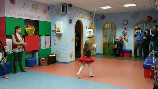 День рождения. Пиньята смотреть онлайн