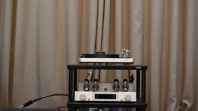 Loa Focal Scala Utopia III Evo Accuphase E650 Clearaudio Concept Clearaudio basic V2(P2) смотреть онлайн