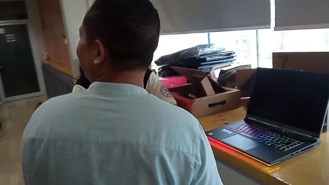 ASUS Rog Strix G16 Core i-7 2023 G614JU Unboxing смотреть онлайн