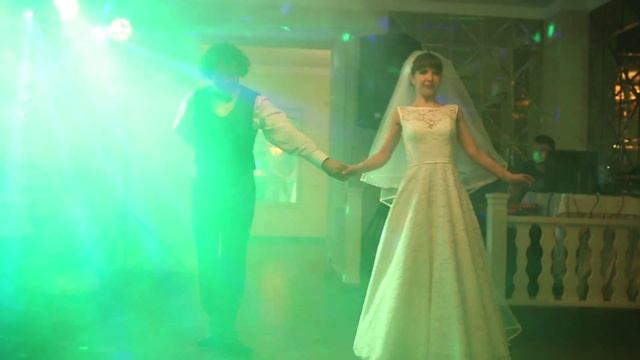 Свадебный танец Оли и Васи - You can dance/Michael Bubble смотреть онлайн