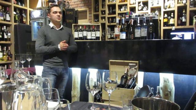 Винный бутик Solo Vino. 11.09.2017. Дегустация молдавских вин Et Cetera