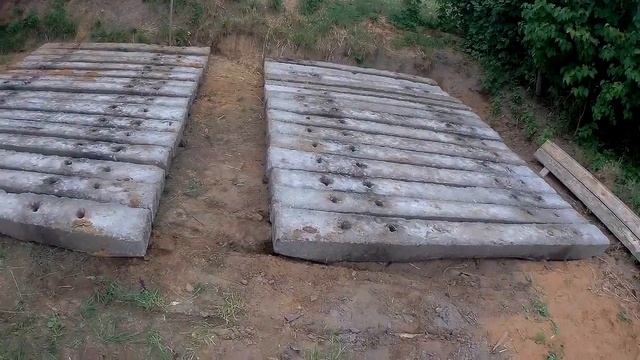 Делаю САМЫЙ ДЕШЕВЫЙ заезд для гаража из шпал! смотреть онлайн