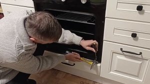 Восстановление прилегания двери встроенного духового шкафа