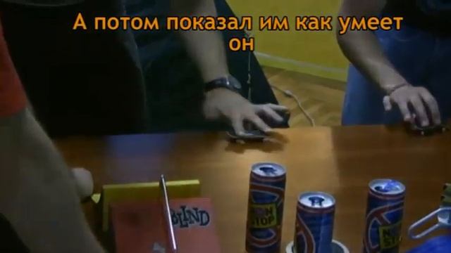 Вася катается на фингерборде смотреть онлайн