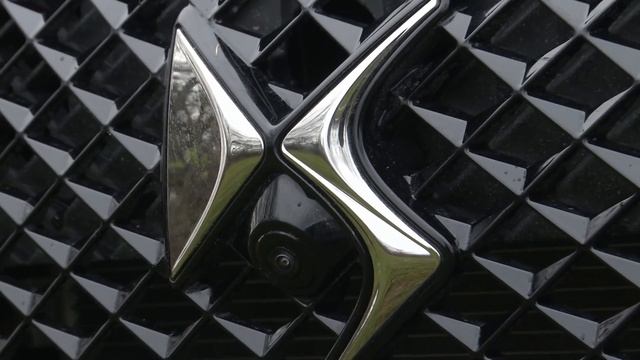 DS 7 CROSSBACK смотреть онлайн