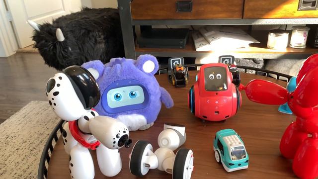 Miraenda - Holiday Robot Buying Guide (All I Want For Christmas) смотреть онлайн