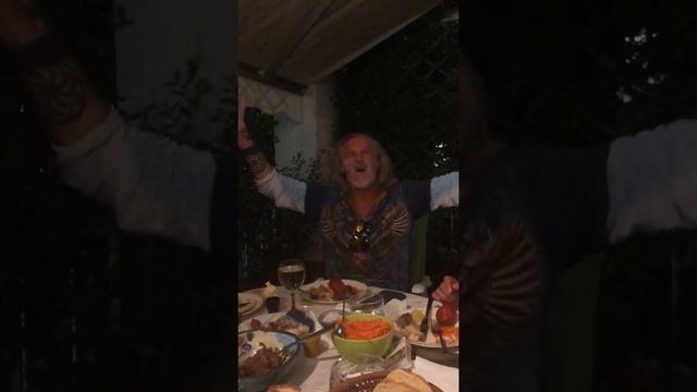 Никита Джигурда исполняет Черный ворон. смотреть онлайн