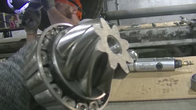 ЗАМЕНА подшипников в редукторе мостов уаз патриот смотреть онлайн