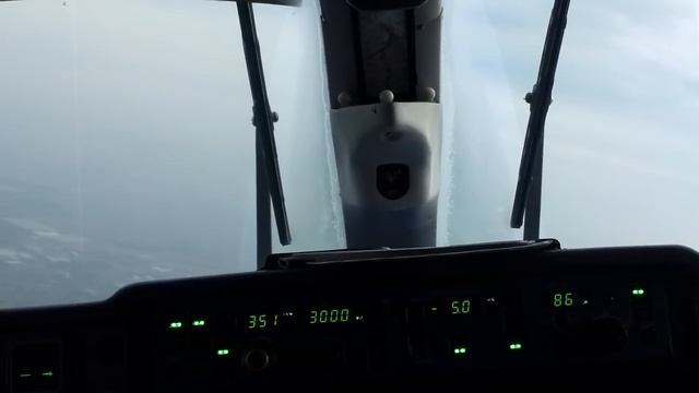 Ан 148 посадка в Berlin Schönefeld mp4 смотреть онлайн