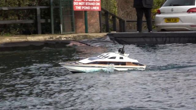 Homemade Superyacht . Southport Model Boat Club смотреть онлайн