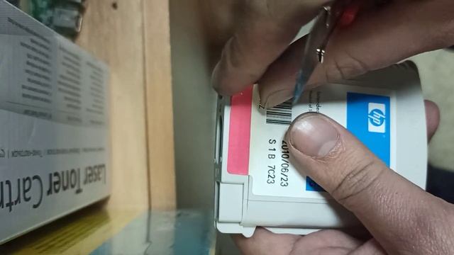 Как разобрать картридж HP 88 C9392AE для принтера Officejet Pro K550, K550dtn, K550dtwn смотреть онлайн