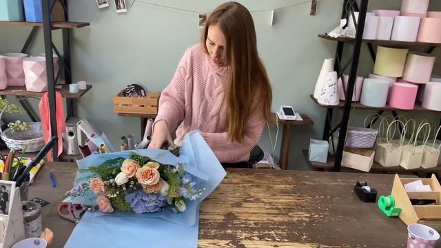Другой взгляд на упаковку/ Букет с гортензией/ Пробуем новое/ Упаковка букета смотреть онлайн