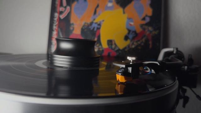 Ortofon 2M blue vs. AT VM95-EN vs AT VM95E - Queen - A Kind Of Magic - 1986 Japanese first Pressing смотреть онлайн