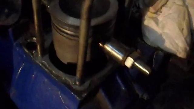 Мотоблок МТЗ. Видео дневник ремонта. Поднятие степени сжатия часть 2. смотреть онлайн