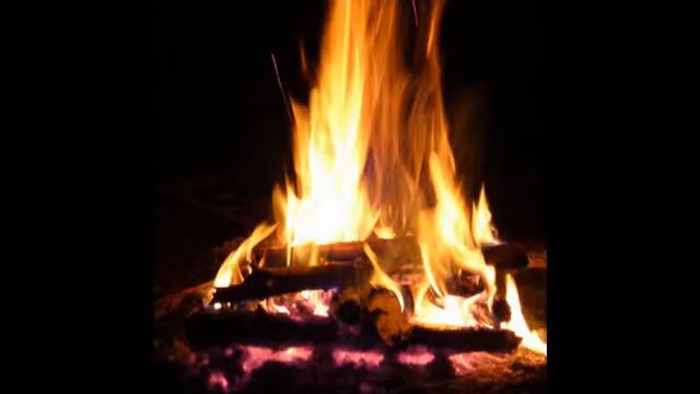 ДОГОРАЕТ КОСТЁР смотреть онлайн