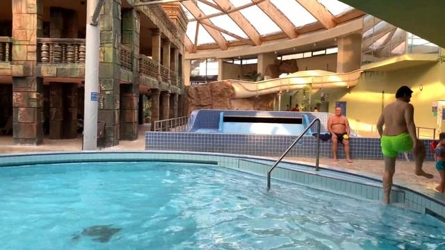 Aquaworld Budapest - LJ смотреть онлайн