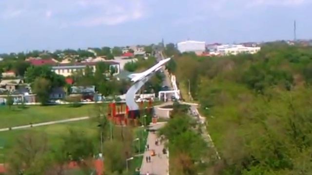 Колесо обозрения в Шымкенте, которого уже нет.1 мая 2013года смотреть онлайн