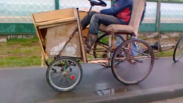 Прикольный Трактаросипед .mp4 смотреть онлайн