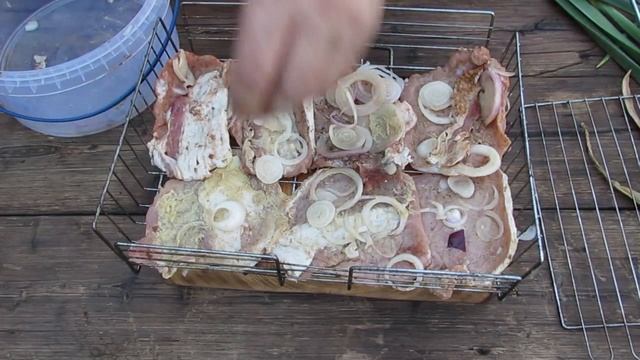 Отбивные из свинины отбивные из говядины на костре с сыром / Chops on a fire with cheese смотреть онлайн