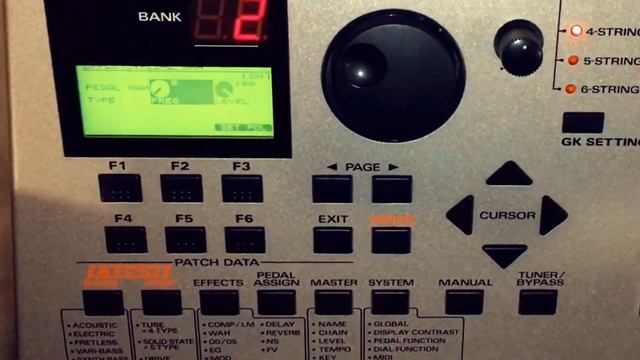 Roland V bass обзор - бас гитарный процессор смотреть онлайн