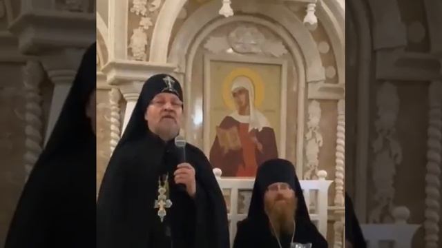 СТАРЕЦ АНТИХРИСТА... О. Власий благословляет людей идти в погибель смотреть онлайн