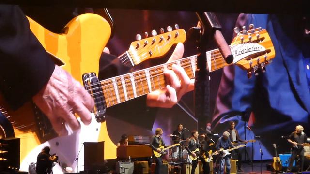 Roger McGuinn (Byrds) , Eric Clapton & Jakob Dylan - 8 Miles High at Eric Clapton's Crossroads 2023 смотреть онлайн