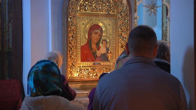 День иконы Казанской Божьей Матери смотреть онлайн