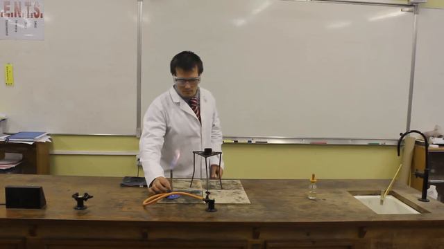 P1 - Chip Pan Fire Demonstration смотреть онлайн
