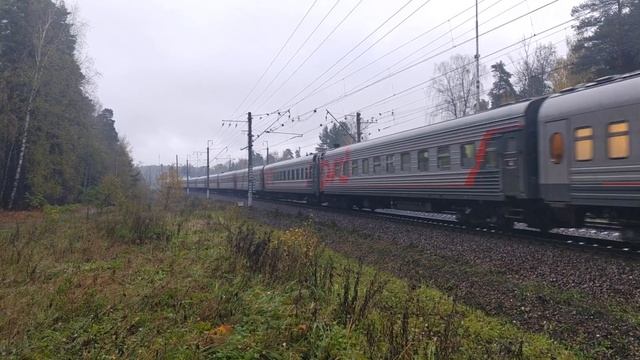 ЭП2К-354 с поездом №375Я Воркута-Москва смотреть онлайн