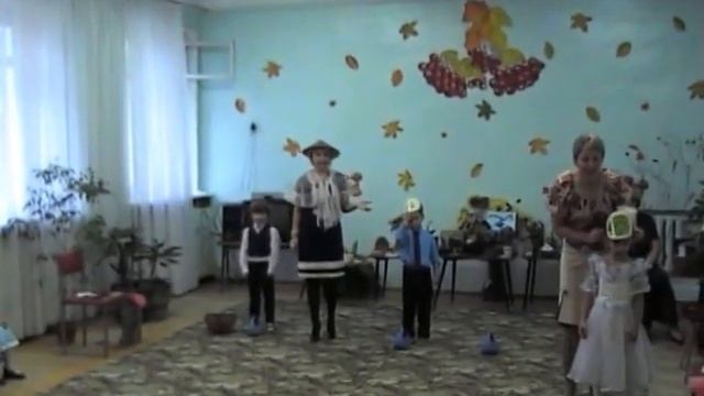 праздник осени в детском саду № 18 г. Сергиева Посада в 2012 г
