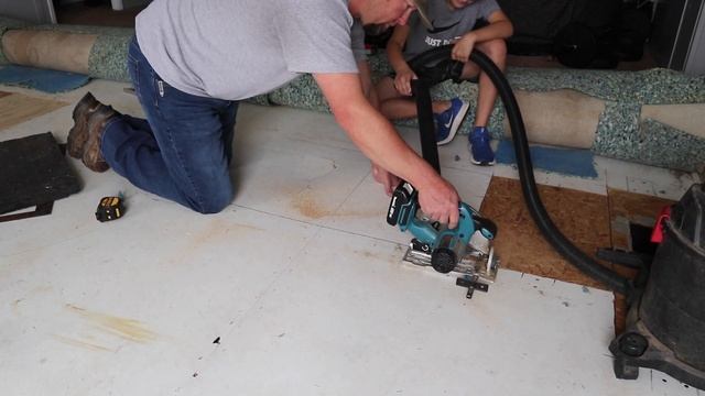 How To Repair Sub Floor In A Trailer House or Mobile Home смотреть онлайн