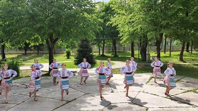 Зразковий художній колектив ансамбль танцю "Водограй"Підбузького ЗЗСО Лемківський танець"Розмарія" смотреть онлайн