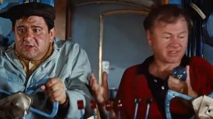 Этот безумный, безумный, безумный, безумный мир  Пьяный летчик.