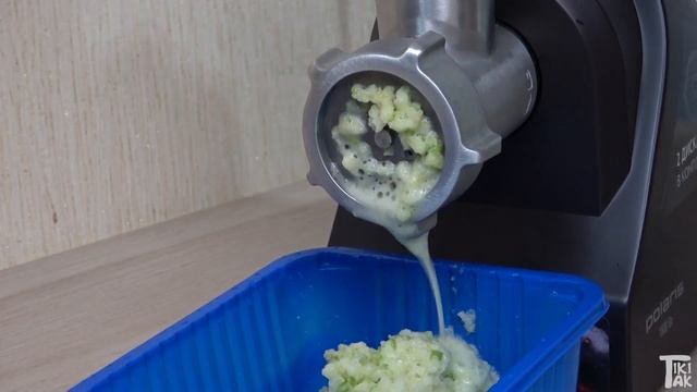 EXPERIMENT: MEAT GRINDER VS M&M`S смотреть онлайн