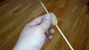Поплавок из пробки, все легко и прсто.